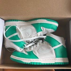 Green Nike Dunks High Phantom Stadium Green